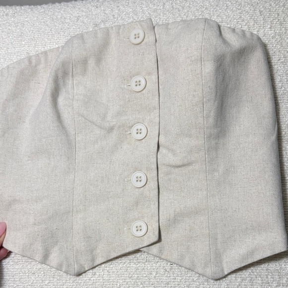 Cider Cream Button-Up Crop Top - Picture 4 of 4